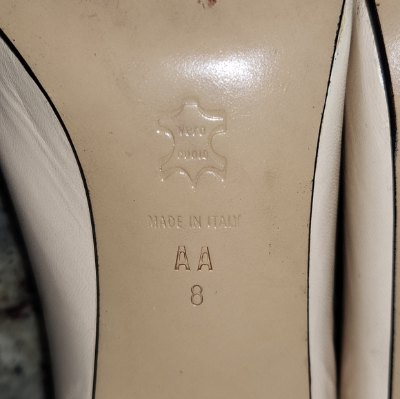 Saks Fifth Avenue 3" Heels US Women's Sz 8AA Cream/Black Gently Used - Picture 12 of 13